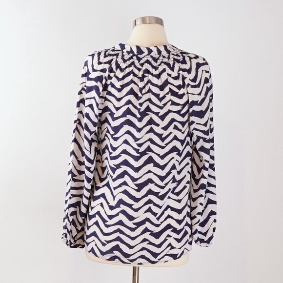 Lilly Pulitzer Elsa Silk Long Sleeve Blouse Navy Bird - Size Small - Picture 3 of 8